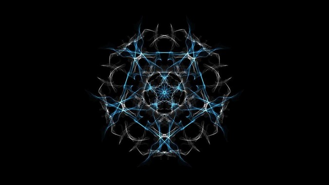 女朋友去露营，3女2男的，要在野外搭帐篷过一夜，她的闺蜜不想让我去，我该怎么办？